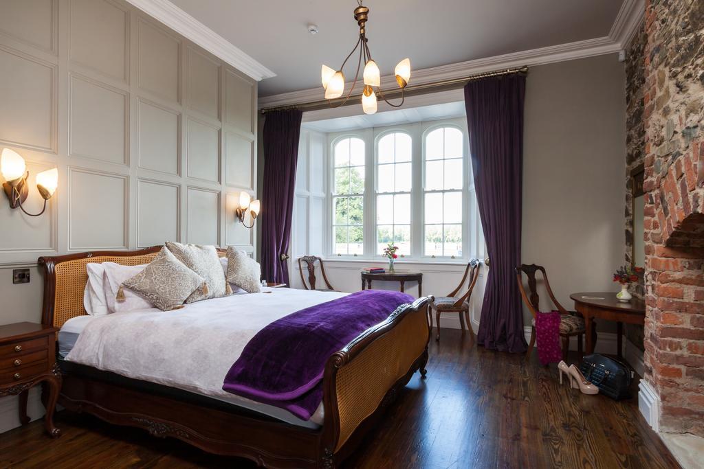 Wilton Castle Apartment Енискорти Екстериор снимка